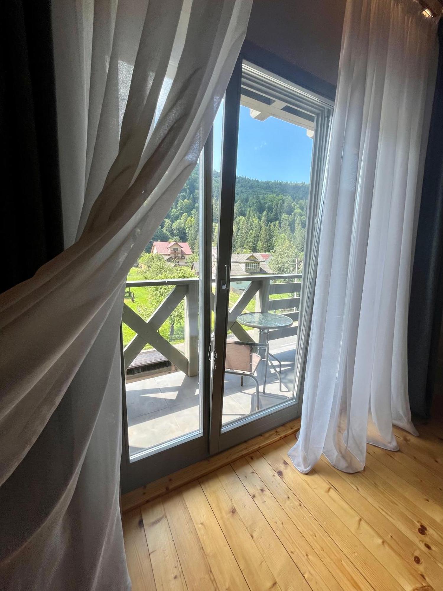 Hygge Otel Tatariv Dış mekan fotoğraf