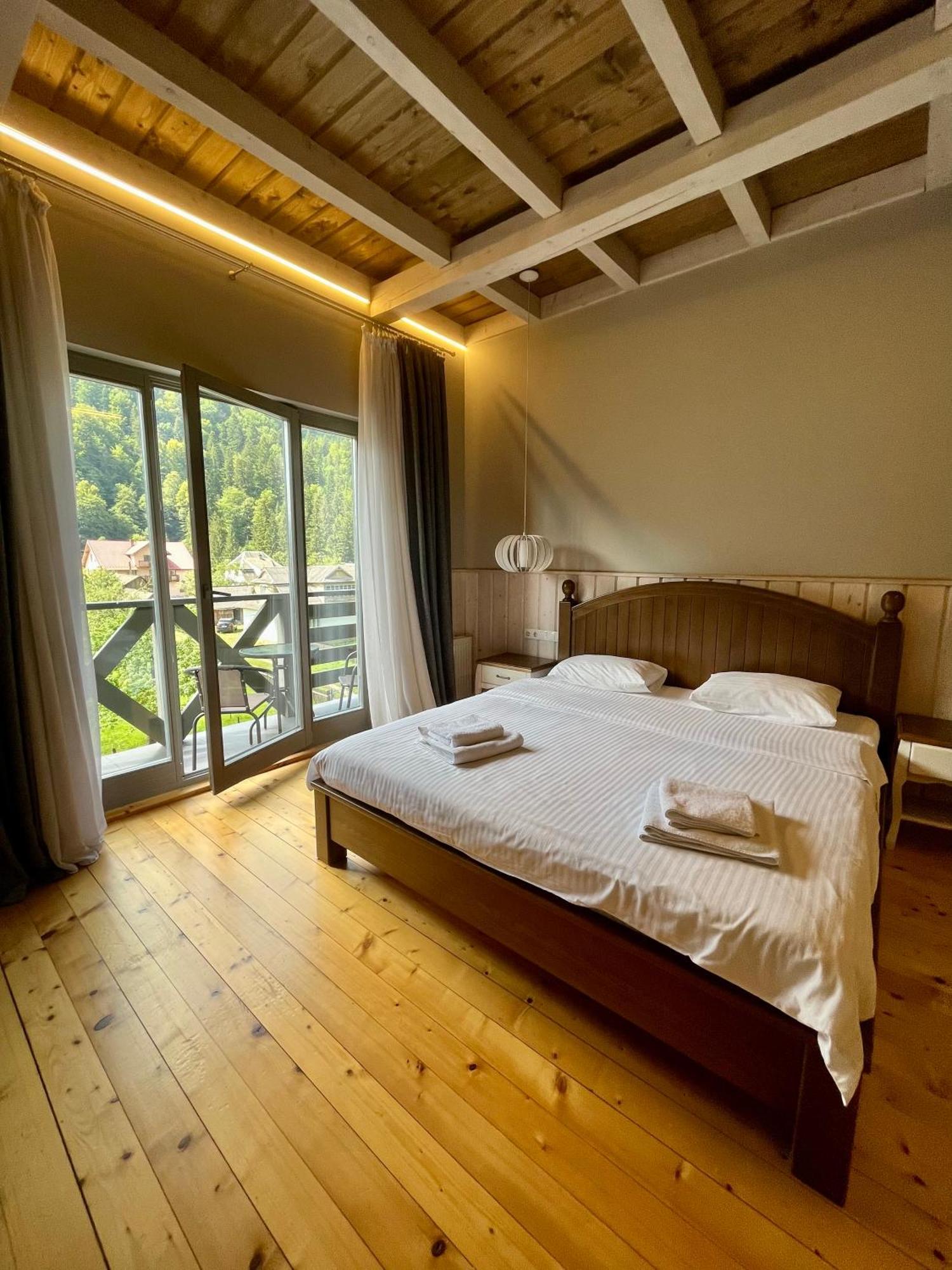 Hygge Otel Tatariv Dış mekan fotoğraf