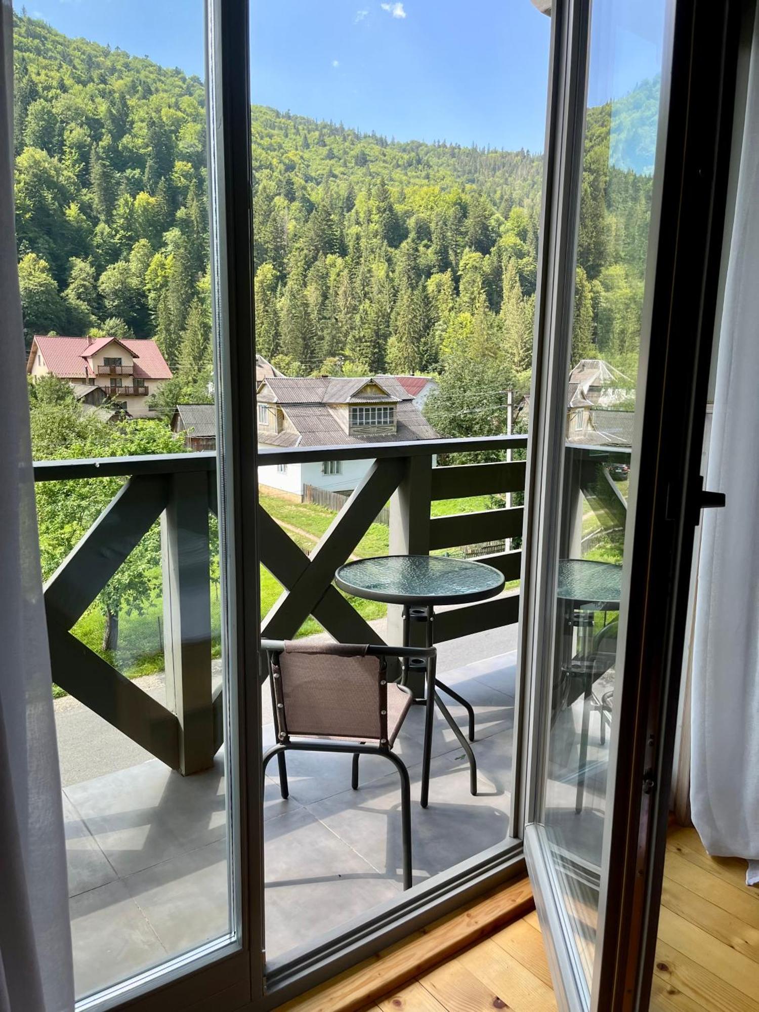 Hygge Otel Tatariv Dış mekan fotoğraf