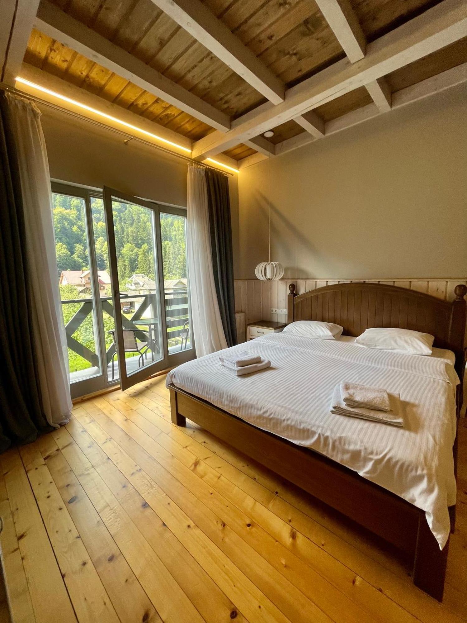 Hygge Otel Tatariv Dış mekan fotoğraf